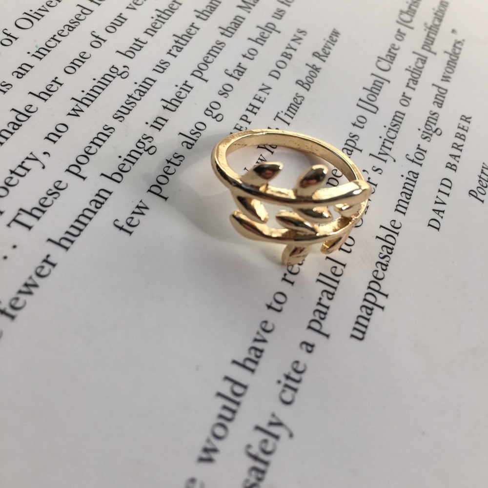 Eclectic Eccentricity Laurel Leaf Ring